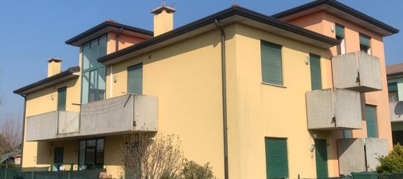 2 rooms Apartment in Lonigo, Italy No. 18042 3