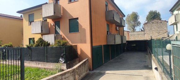 2 rooms Apartment in Lonigo, Italy No. 18042 2