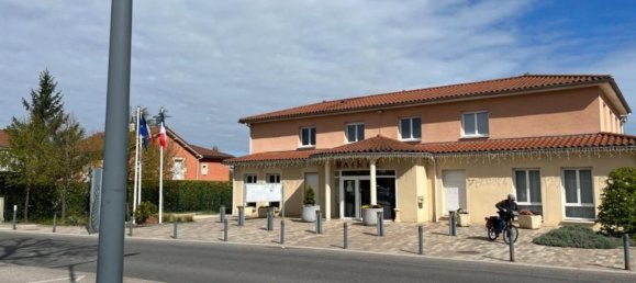 401m² Land in Saint-Andre-le-Puy, France No. 81702 9