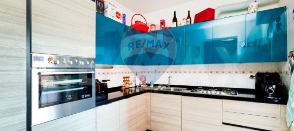 3 Schlafzimmer Wohnung in Rome, Italy, Nr. 334040 8