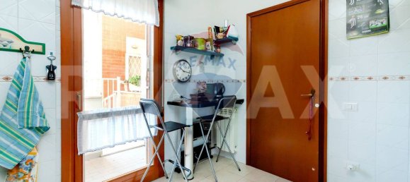 3 Schlafzimmer Wohnung in Rome, Italy, Nr. 334040 10