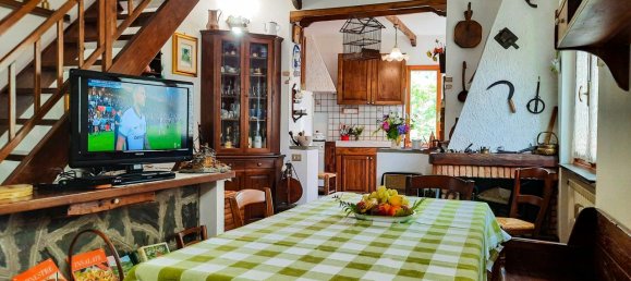 4-Zimmer Haus in Tornolo, Italy, Nr. 150163 3