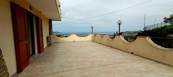 9-salle Villa à Sanremo, Italy No. 233801 19