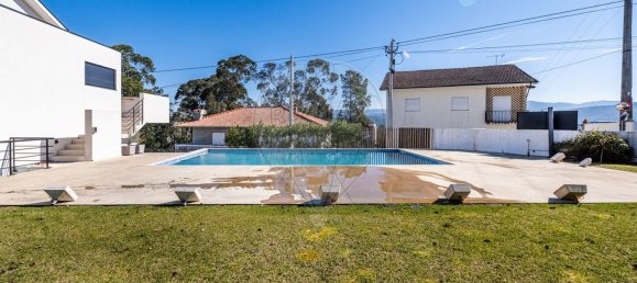 509m² Building in Arnoia, Portugal No. 45385 27