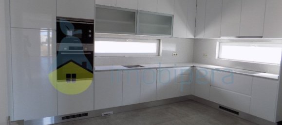 3 Schlafzimmer Haus in Armacao de Pera, Portugal, Nr. 109394 4