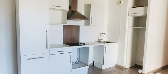 2 bedrooms Apartment in Tours, France No. 329134 3