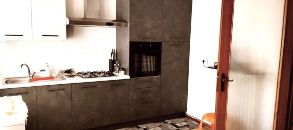 4 bedrooms Apartment in Quarrata, Italy No. 316819 6