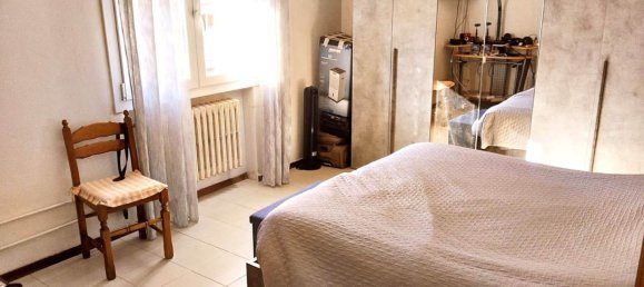 4 bedrooms Apartment in Quarrata, Italy No. 316819 9