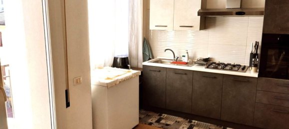 4 bedrooms Apartment in Quarrata, Italy No. 316819 8