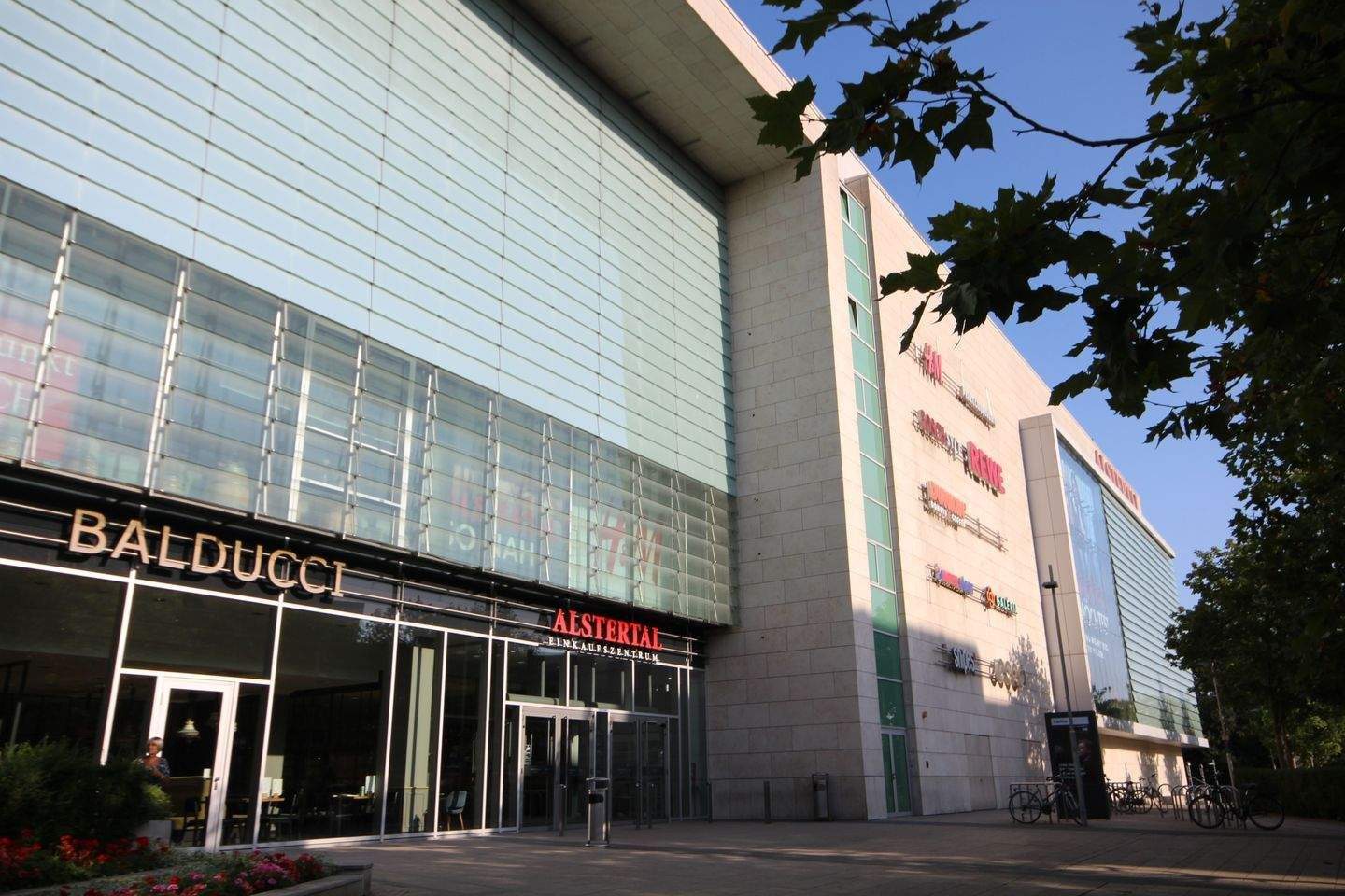 6 rooms Office in Hamburg-Nord, Germany No. 284281