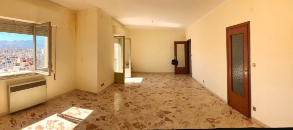 3 bedrooms Apartment in Palermo, Italy No. 341821 10