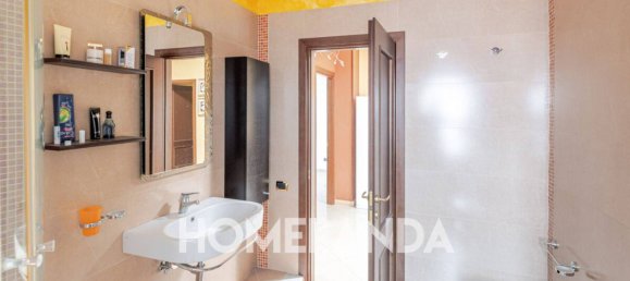 Квартира с 3 спальнями в Авелла, Италия № 338826 21