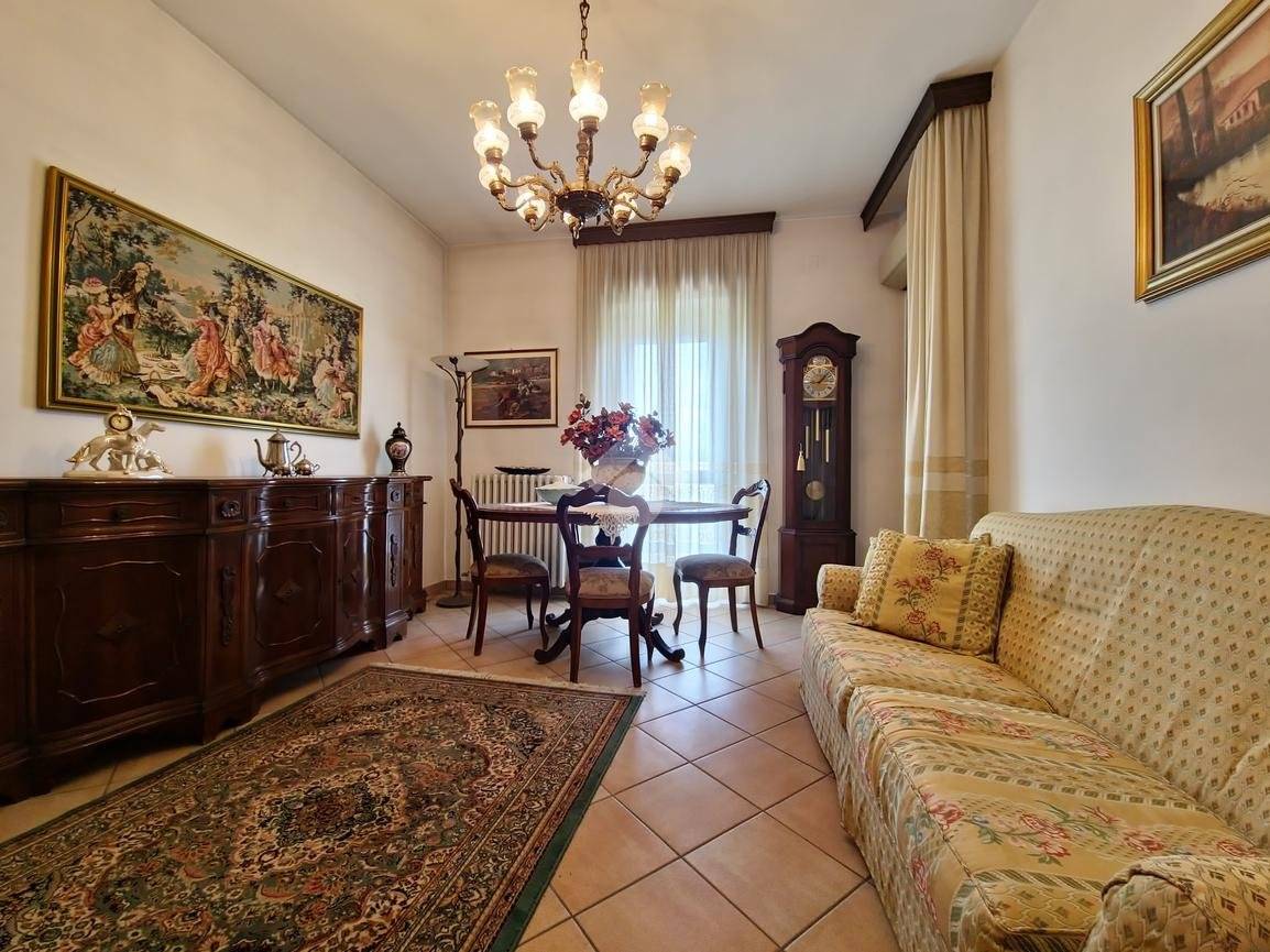3 chambres Appartement à Arezzo, Italy No. 223766