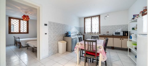 6 bedrooms Apartment in Quattro Castella, Italy No. 330213 26