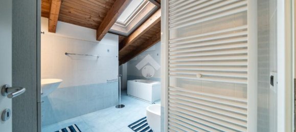 6 bedrooms Apartment in Quattro Castella, Italy No. 330213 21