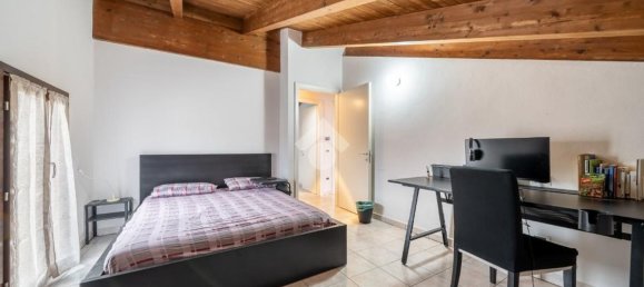 6 bedrooms Apartment in Quattro Castella, Italy No. 330213 15