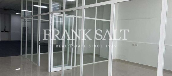 Ladenlokal in Msida, Malta, Nr. 13228 3