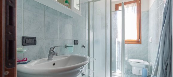 Casa de 6 divisões em Conselice, Italy N.º 258853 11