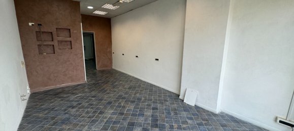 75m² Commercial property in Rome, Italy No. 34505 18