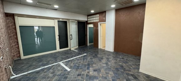 75m² Commercial property in Rome, Italy No. 34505 11