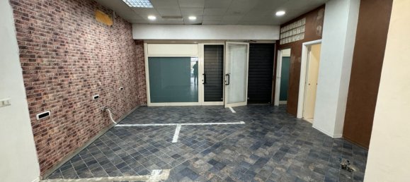 75m² Commercial property in Rome, Italy No. 34505 19