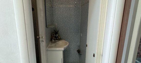 75m² Commercial property in Rome, Italy No. 34505 5