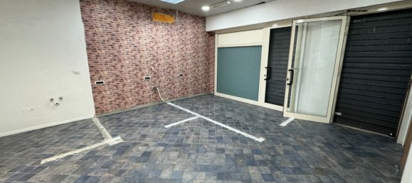 75m² Commercial property in Rome, Italy No. 34505 14