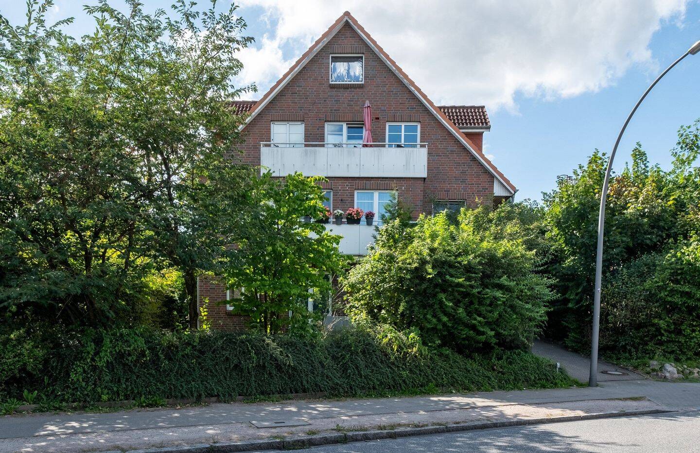 1 غرف نوم شقة في Eimsbuttel, Germany رقم 328627