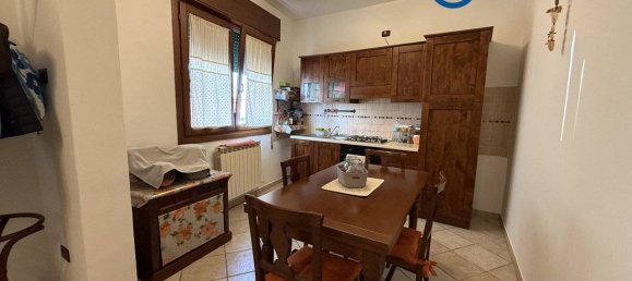 2 Schlafzimmer Haus in Adria, Italy, Nr. 351096 3