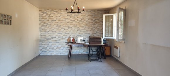 4 bedrooms Villa in Ain, France No. 286101 3