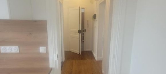 2 rooms Apartment in Fontenay-sous-Bois, France No. 308861 5