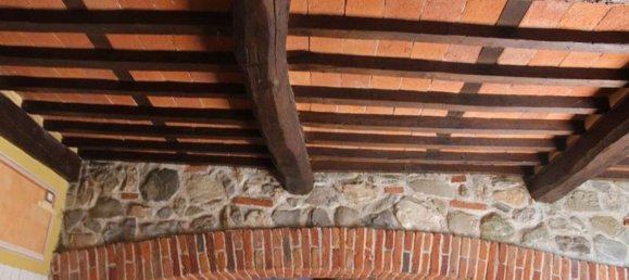 130m² Commercial property in Borgo a Mozzano, Italy No. 376311 3