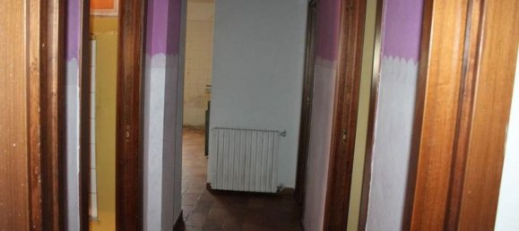 130m² Commercial property in Borgo a Mozzano, Italy No. 376311 11