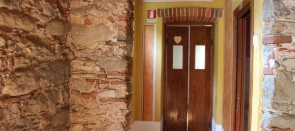 130m² Commercial property in Borgo a Mozzano, Italy No. 376311 7