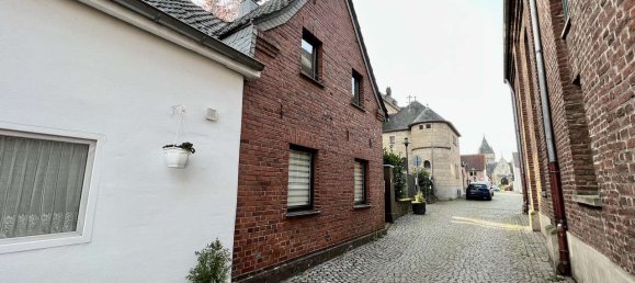 2 Schlafzimmer Haus in Grevenbroich, Germany, Nr. 16592 3