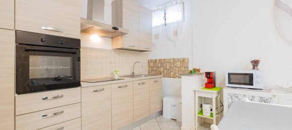 2 bedrooms Apartment in Massa, Italy No. 268457 4
