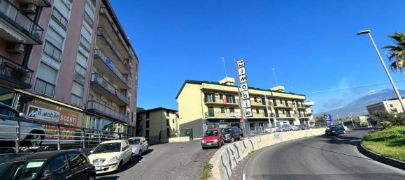 5 rooms Apartment in Paternò, Italy No. 259726 4