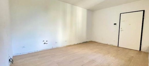 2 Schlafzimmer Wohnung in Seveso, Italy, Nr. 321075 2