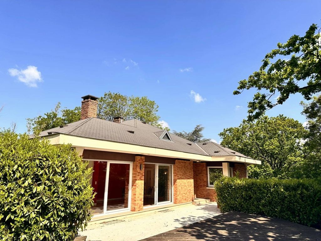 Villa T4 em Sainte-Ruffine, France N.º 74874