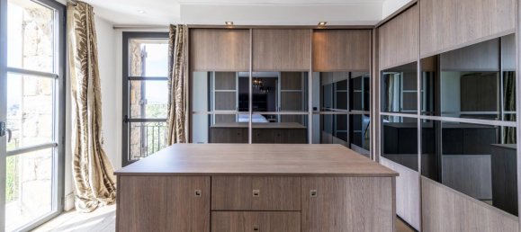 9 bedrooms Villa in Cannes, France No. 38151 11