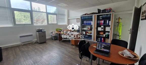 Propiedad comercial en Saint-Ouen-l'Aumone, France 322 m² No. 359635 3