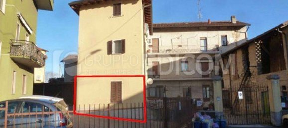 4-salle Appartement à Olginate, Italy No. 176957 2