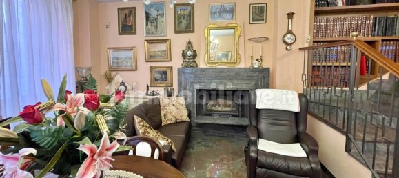 4 bedrooms Apartment in Varzi, Italy No. 220506 10
