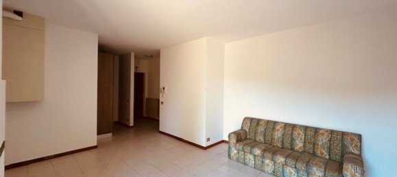 3 Schlafzimmer Wohnung in Alzano Lombardo, Italy, Nr. 357966 8