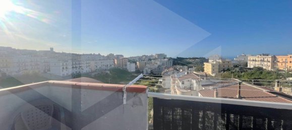 4-salle Appartement à Vico del Gargano, Italy No. 25988 24