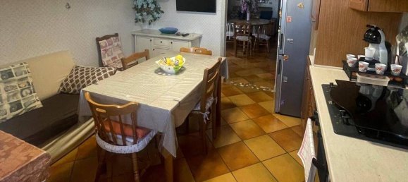4-salle Appartement à Vico del Gargano, Italy No. 25988 4
