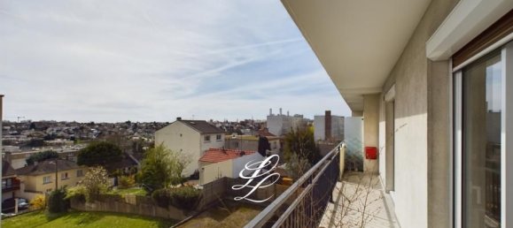 Apartamento de 3 dormitorios en Montreuil, France No. 171407 5
