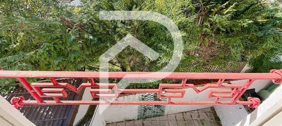 2 bedrooms House in Saint-Maur-des-Fosses, France No. 138126 4