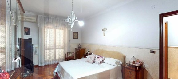 4غرفة شقة في Arzano, Italy رقم 24072 31