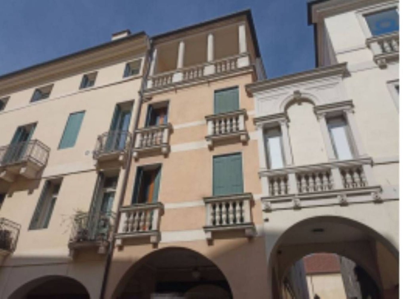 2 rooms Apartment in Vicenza, Italy No. 210287